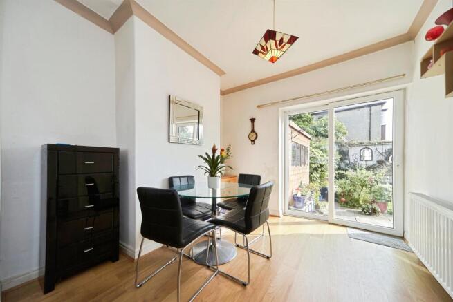 3 bed Semi-Detached for sale Image 5