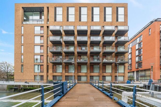 Hirst Court, 20, Gatliff Road London, SW1W 8QD