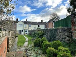 19, Westrop, Highworth, Swindon SN6 7HJ