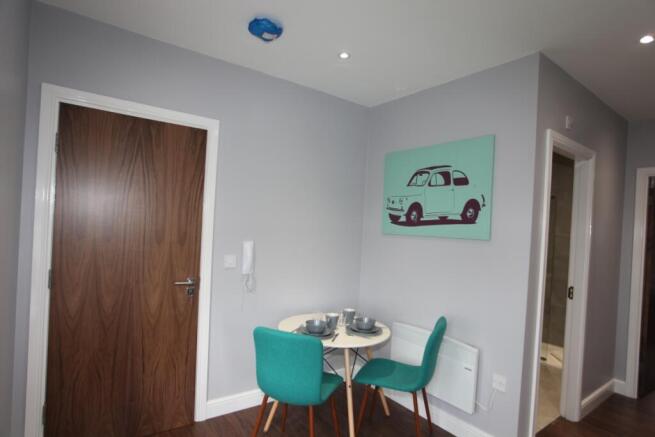 1 bed Flat to rent Image 5