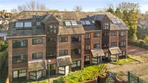 Flat 2, 10, Thorgam Court, Grimsby DN31 2EU