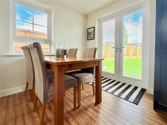 3 bed Semi-Detached for sale Image 10