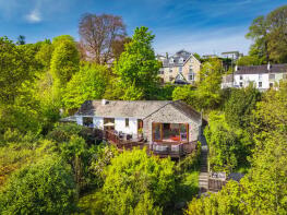 Glendale, St Brides Hill, Saundersfoot SA69 9NU