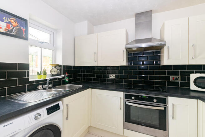 Kitchen 4