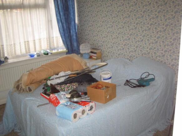 BEDROOM 2