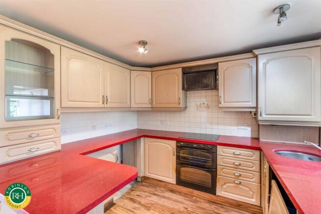 3 bed House for sale Image 5