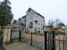 Apartment 15, 59 Crystal Mount, Albert Road North, Malvern WR14 3AA