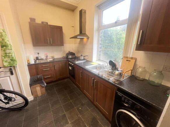 5 bed Terraced for sale Image 8