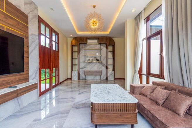 4 Bedroom Western Villa For Sale - Sala Kamreuk, Siem Reap