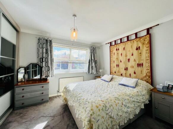 Bedroom 1.jpeg