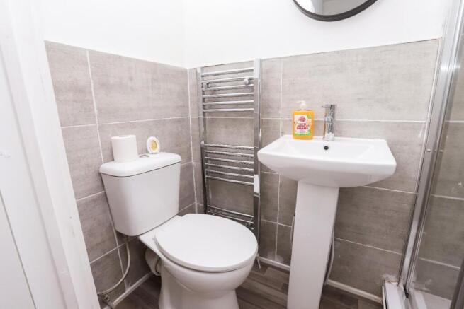 6 bed Terraced to rent Image 11