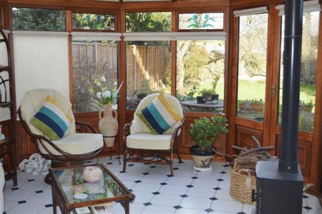 CONSERVATORY 1...