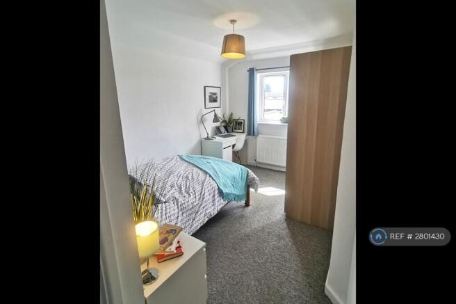 Room 6: Double Room With Spacious Ensuite Bathroom