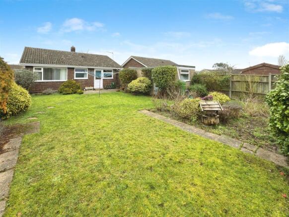 9f39319f-GARDEN 20SOUTH 20FACING.jpg