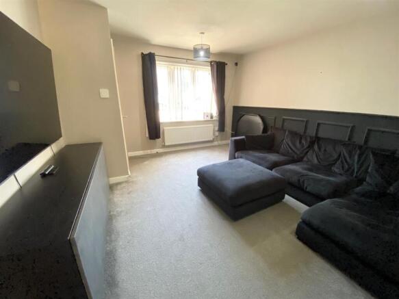 lounge 1.jpg
