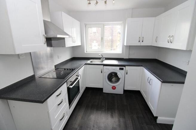 2 bed Semi-Detached for sale Image 5