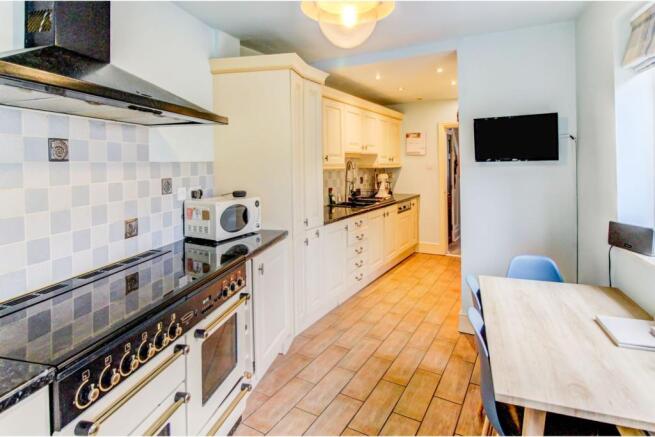 Kitchen/Breakfast