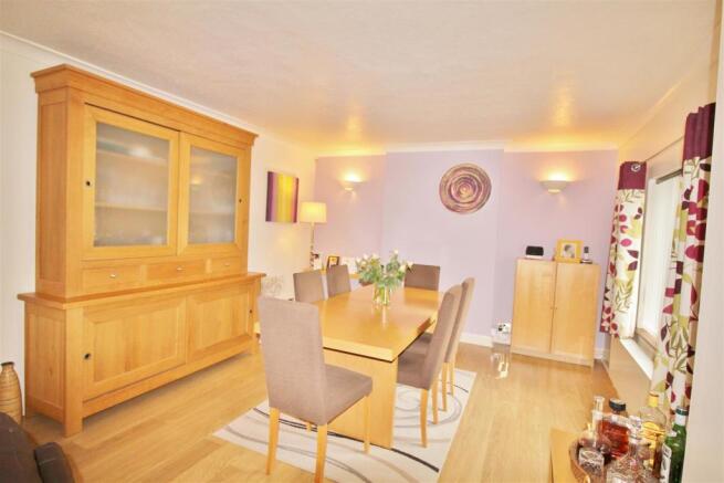 Dining room.JPG