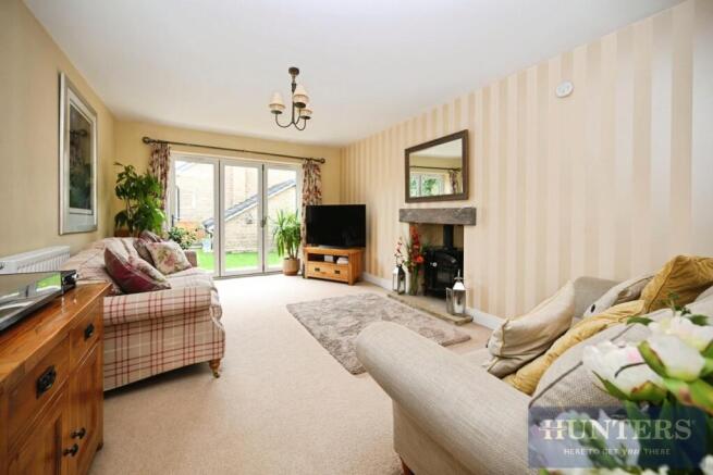 4 bed Detached for sale Image 10