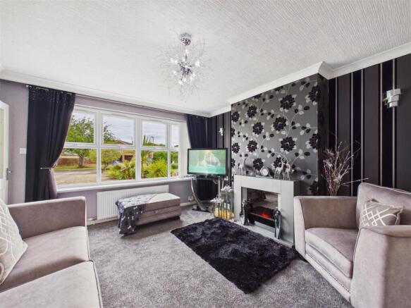 4 bed Semi-Detached for sale Image 8