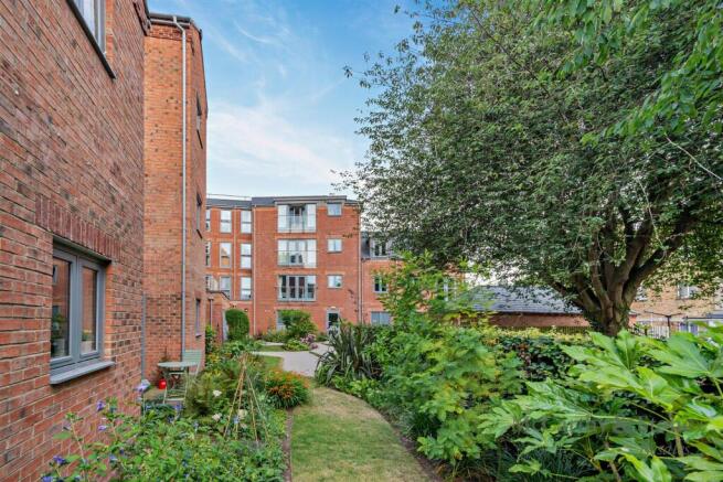 1 bed Apartment for sale Image 10