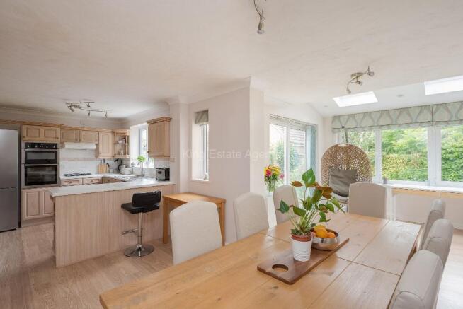 Kitchen/Dining/Family room