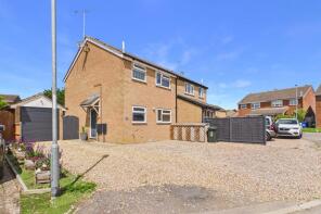 4, Tennyson Close, Towcester NN12 6LU