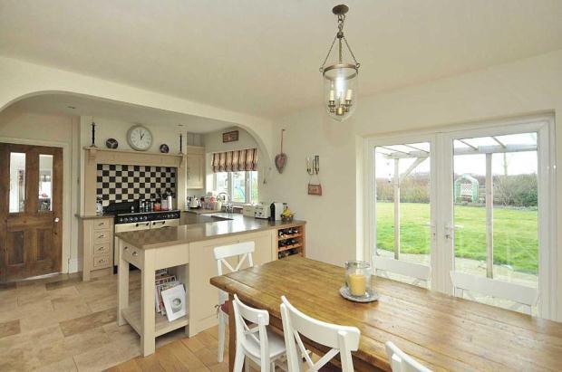 Dining Kitchen