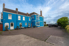 171 Windsor Clinic, Brighton Road, Selden, Worthing BN11 2EX