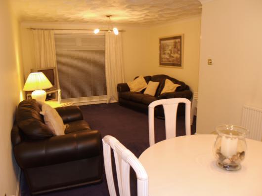 Lounge/Dining Room