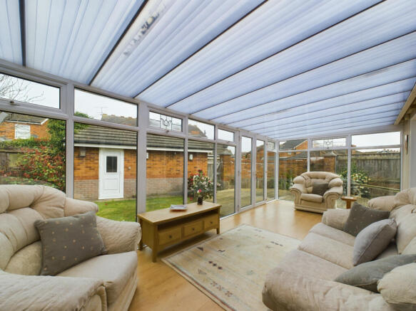 3 bed Bungalow for sale Image 12