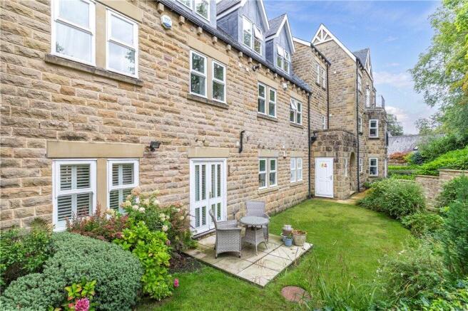 2 bed Apartment for sale Image 11