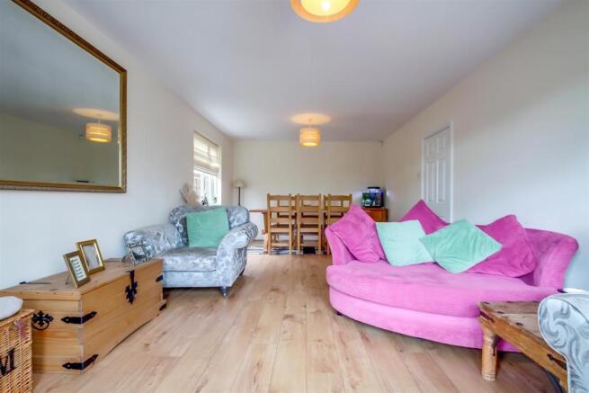 Living Room2.jpg