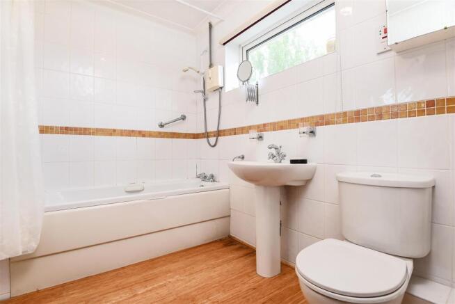 Bathroom.jpg