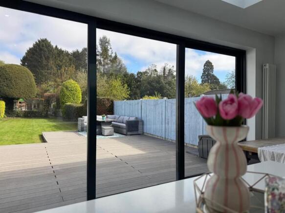 4 bed Semi-Detached for sale Image 10