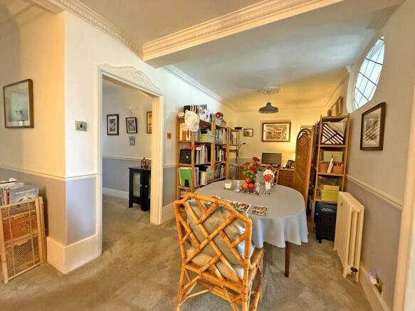 2 bed Apartment for sale Image 7