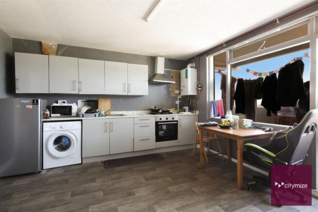 Kitchen / Reception Room