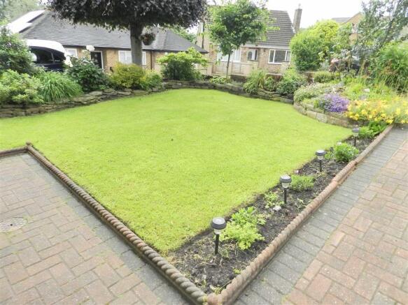 FRONT GARDENS