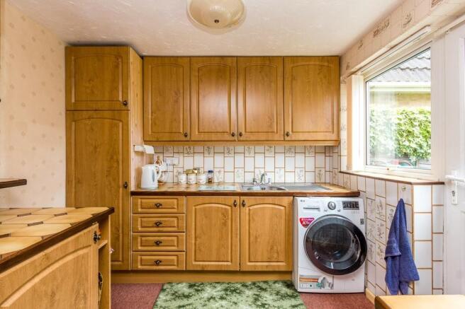 Kitchen/Breakfast...