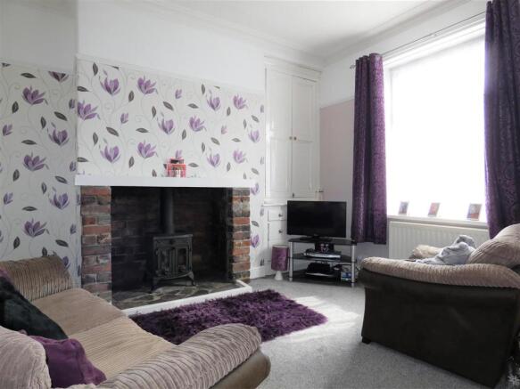living area 2.jpg