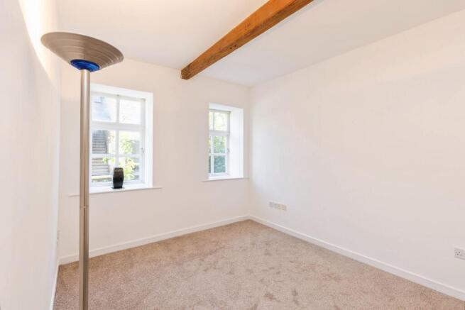 1 bed Apartment to rent Image 11
