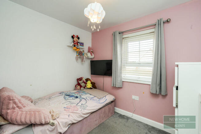 4 bed Detached for sale Image 11