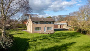 South Garth, The Green Track, Crakehall DL8 1HG