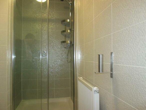 ENSUITE SHOWER