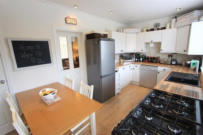 Kitchen 2