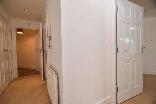 1 bed Flat for sale Image 10