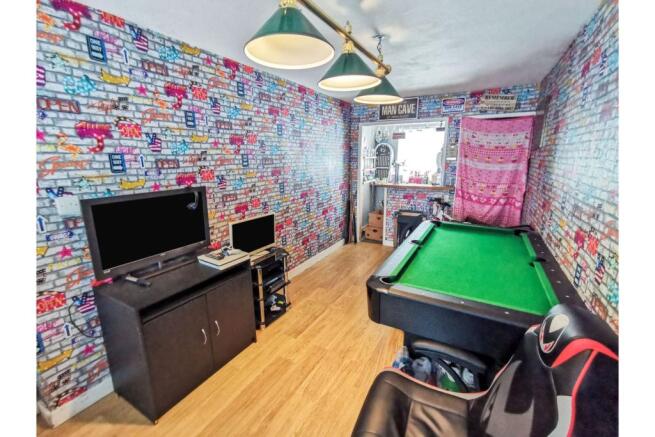 Reception/Bedroom