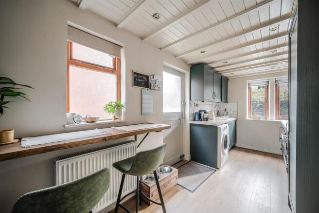 2 bed Cottage for sale Image 11