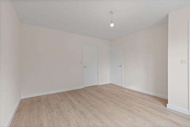 Linden Road, Creswell, Derbyshire photo 4