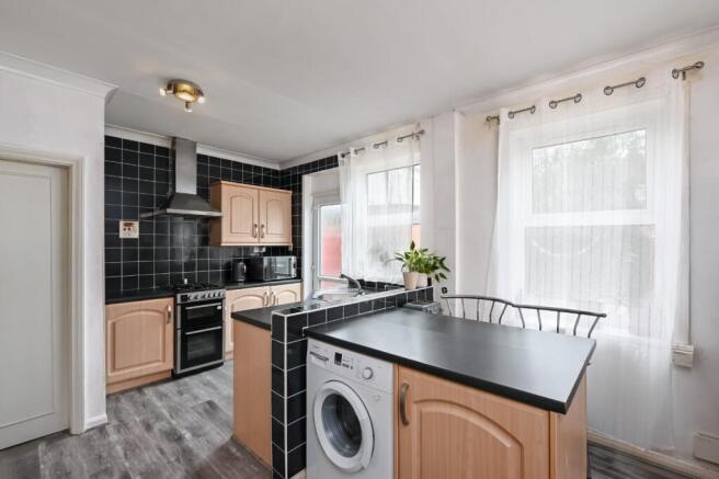 3 bed Terraced for sale Image 5